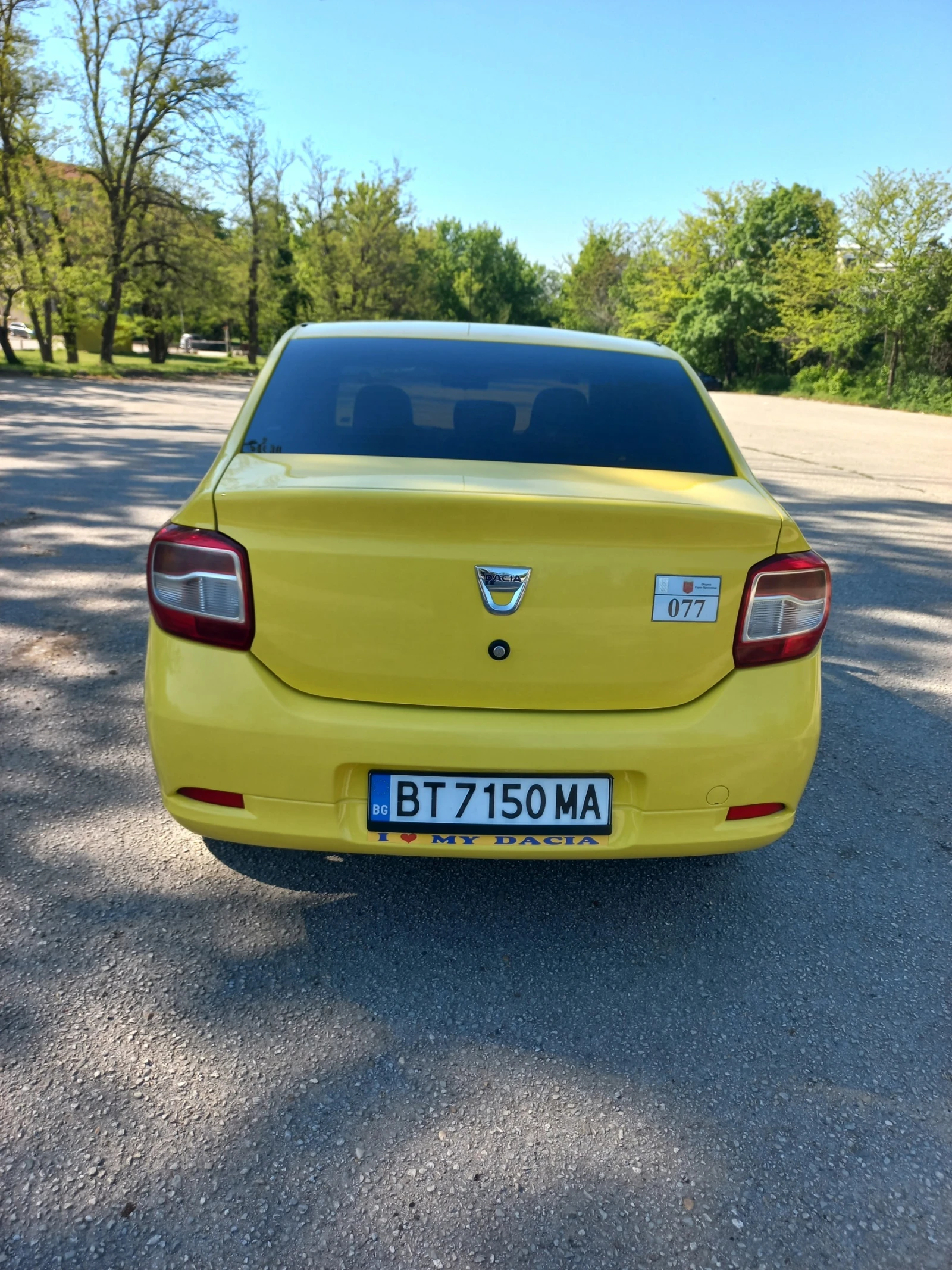 Dacia Logan 1.5dci климатик, снимка 4 - Автомобили и джипове - 51411638