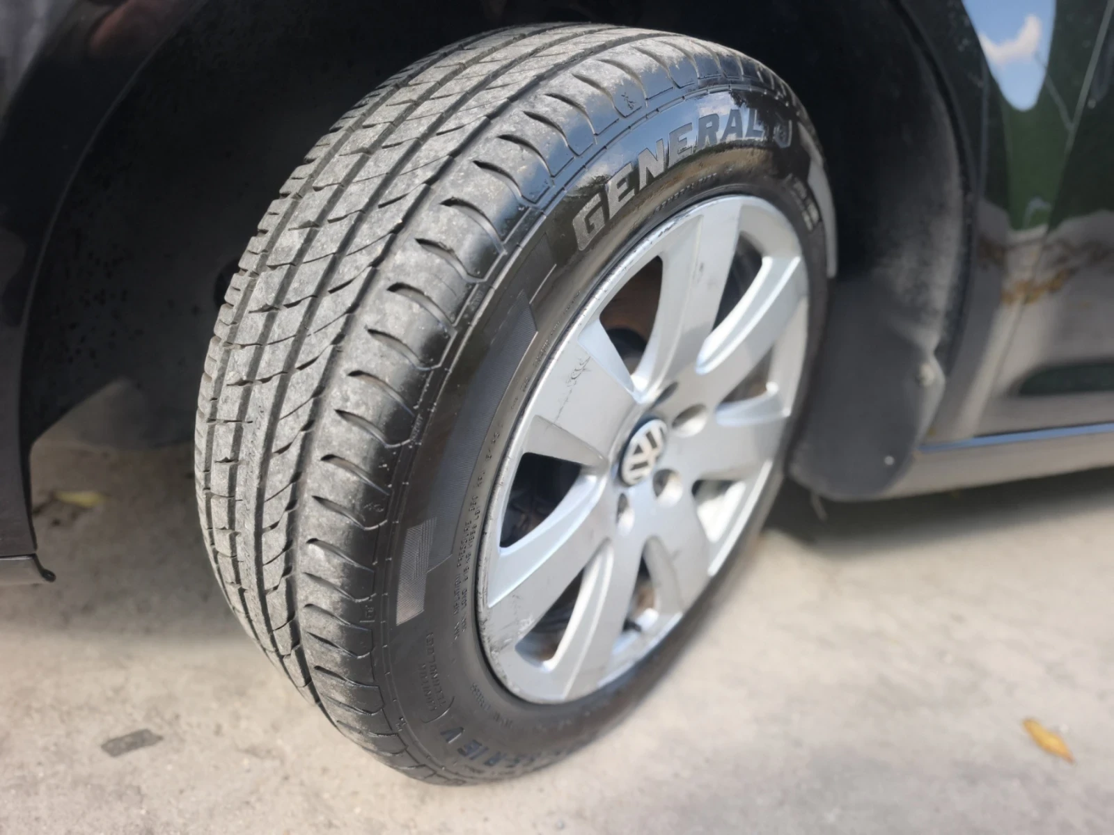 VW Touran 1.4TSI-150к.с Евро-5а Темпомат Нави 6-скорости | Mobile.bg — изображение 14