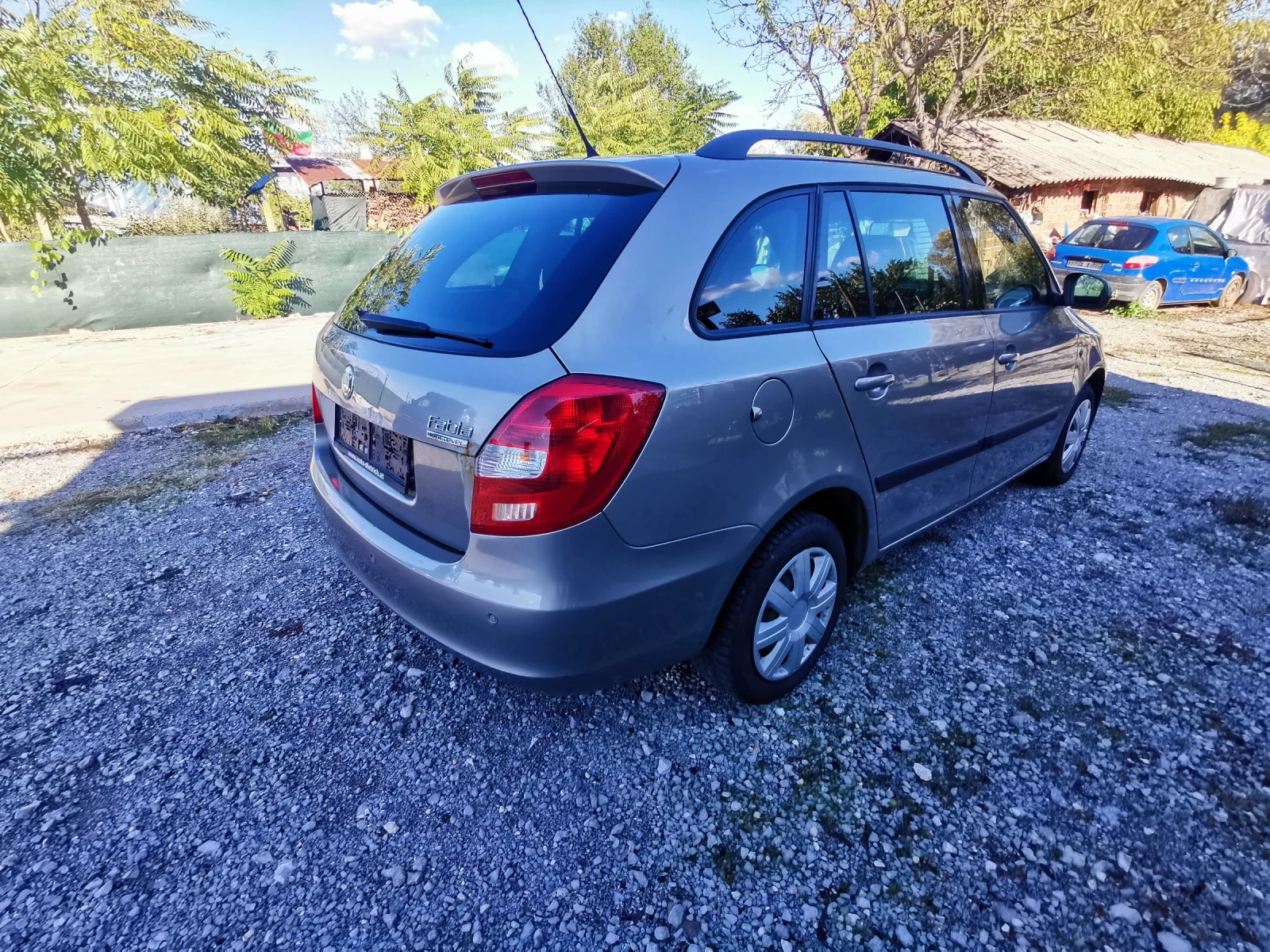 Skoda Fabia 1.4 КЛИМА  - изображение 9