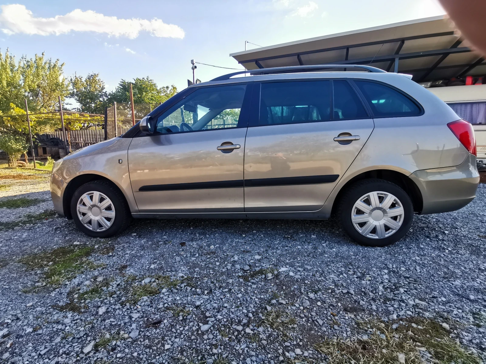 Skoda Fabia 1.4 КЛИМА  - изображение 4