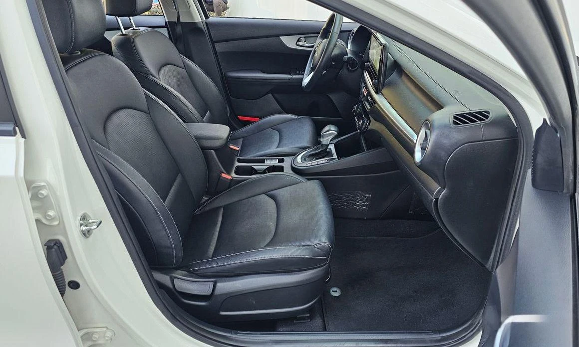 Kia K3 1.6 Prestige * НАЙ-ДОБРА ЦЕНА В БЪЛГАРИЯ*  - изображение 10