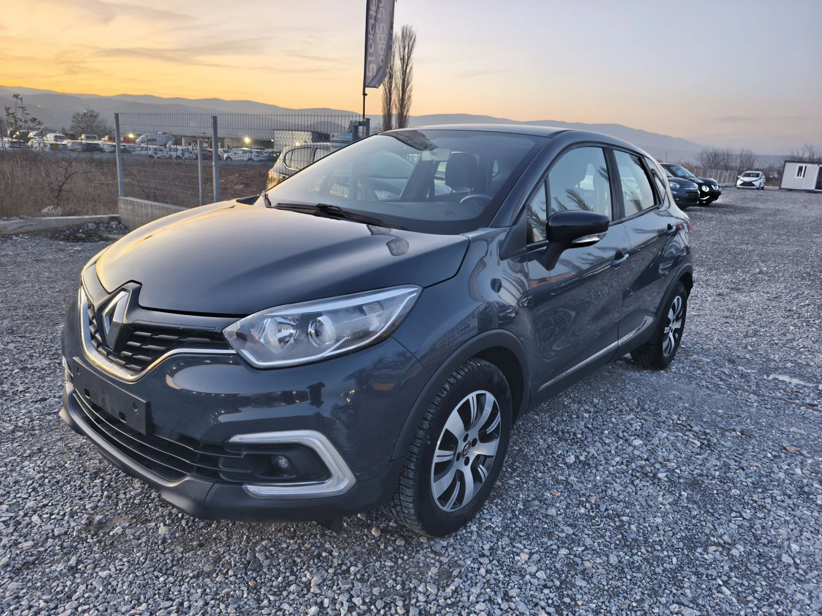 Renault Captur 1.5dci facelift 2019year - изображение 3
