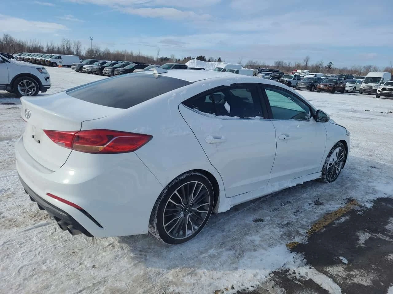 Hyundai Elantra * SPORT * CARFAX * ПАНОРАМА * , снимка 3 - Автомобили и джипове - 53900255