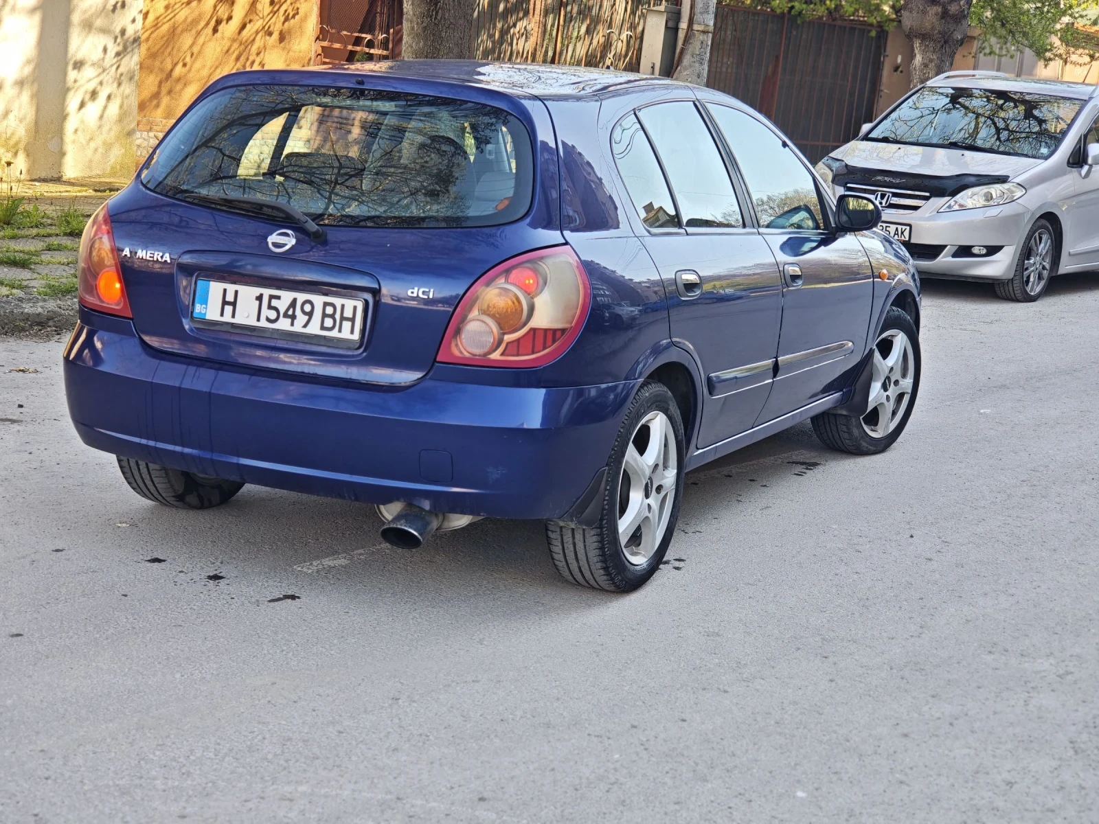 Nissan Almera 1.5dci, снимка 3 - Автомобили и джипове - 54403187