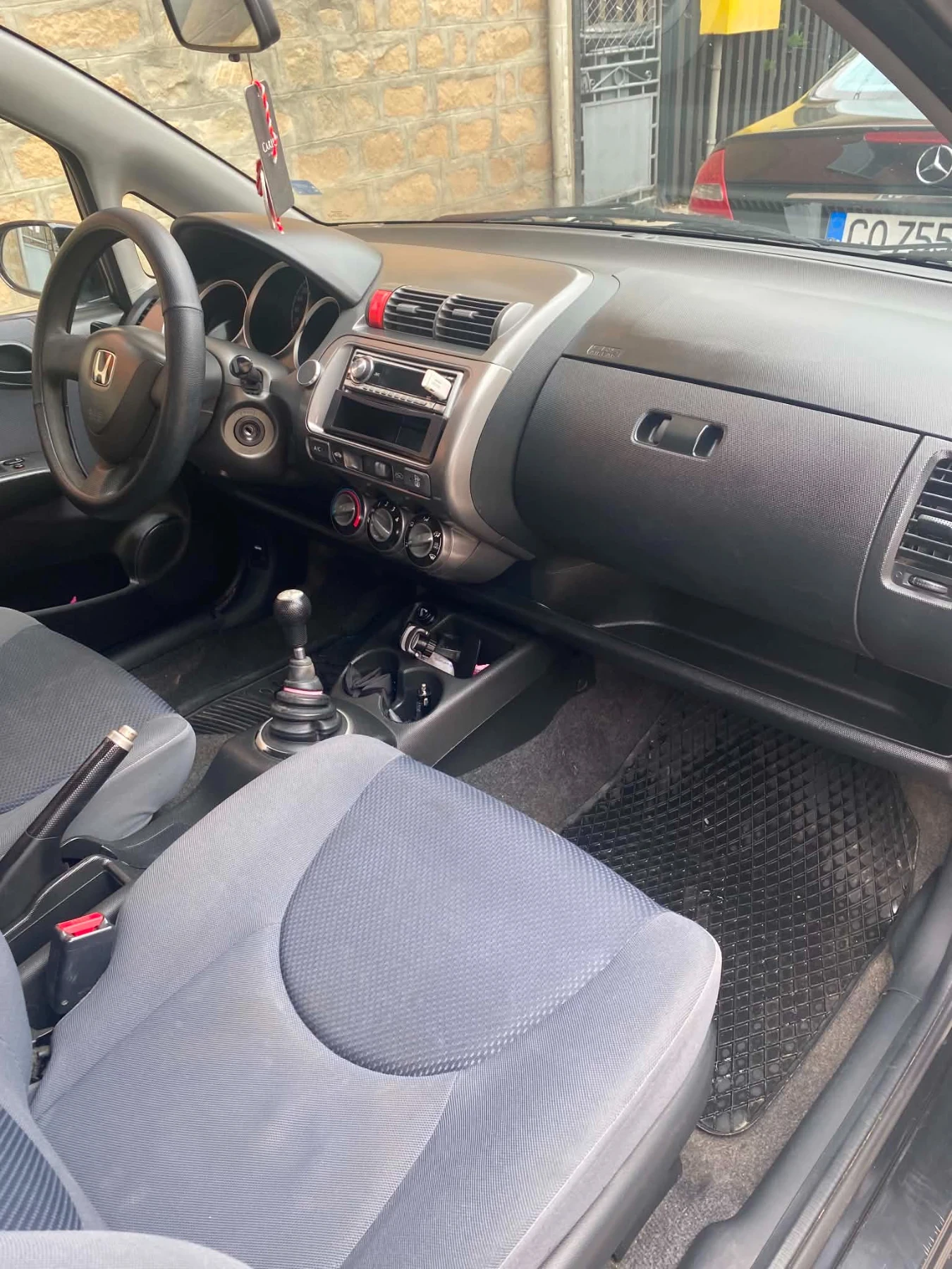 Honda Jazz 1.4, снимка 4 - Автомобили и джипове - 54432040