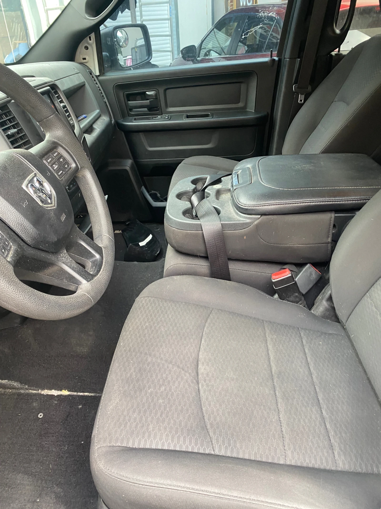 Dodge RAM 1500 5, 7 HEMI, снимка 14 - Автомобили и джипове - 54775061