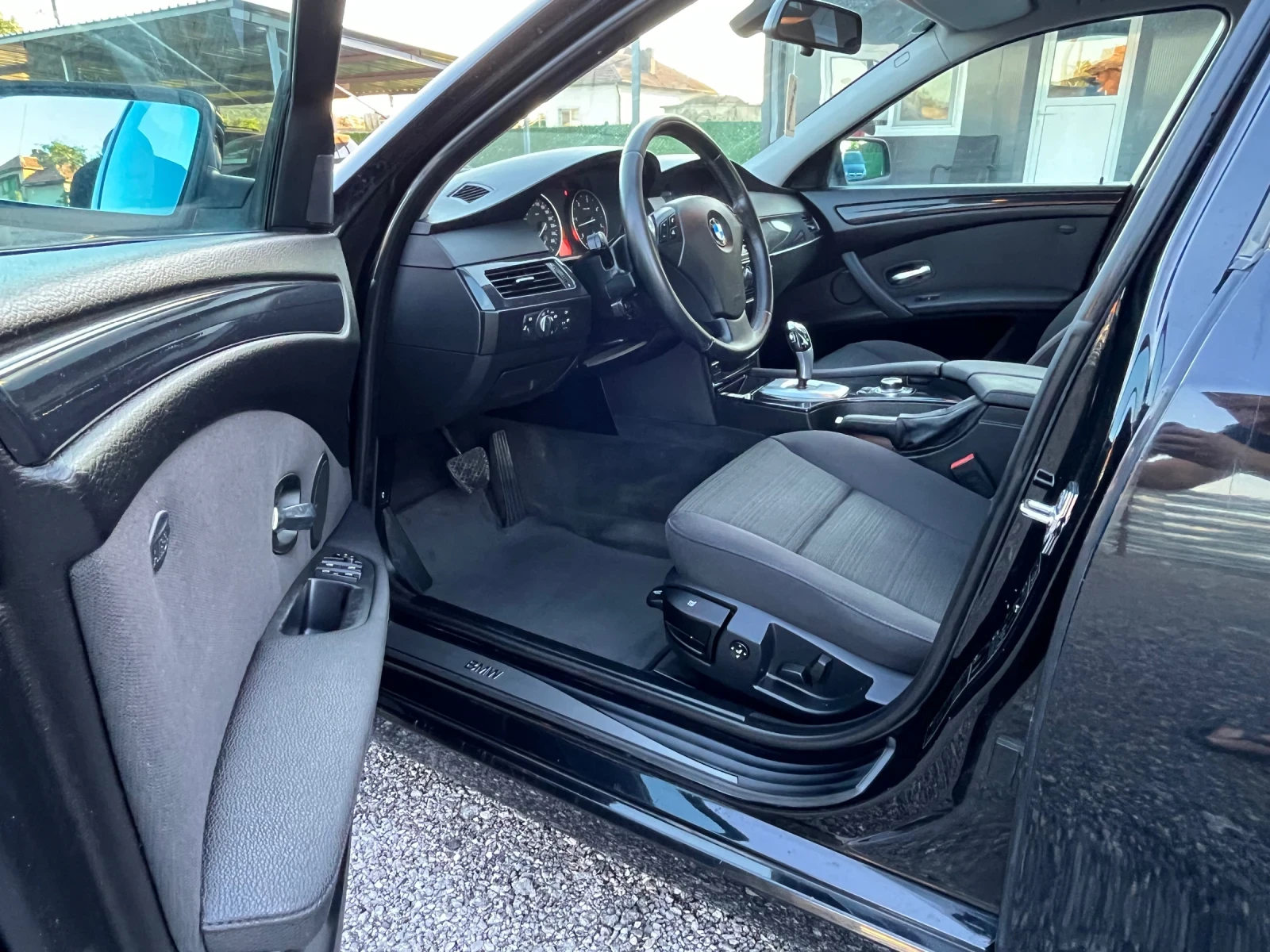 BMW 525 BMW E61 FACELIFT , снимка 11 - Автомобили и джипове - 54825481