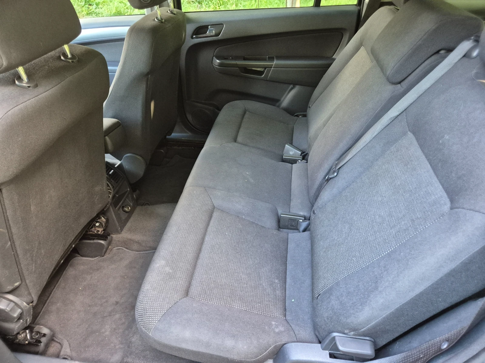 Opel Zafira 6+ 1 1.7 cdti, снимка 6 - Автомобили и джипове - 54990100