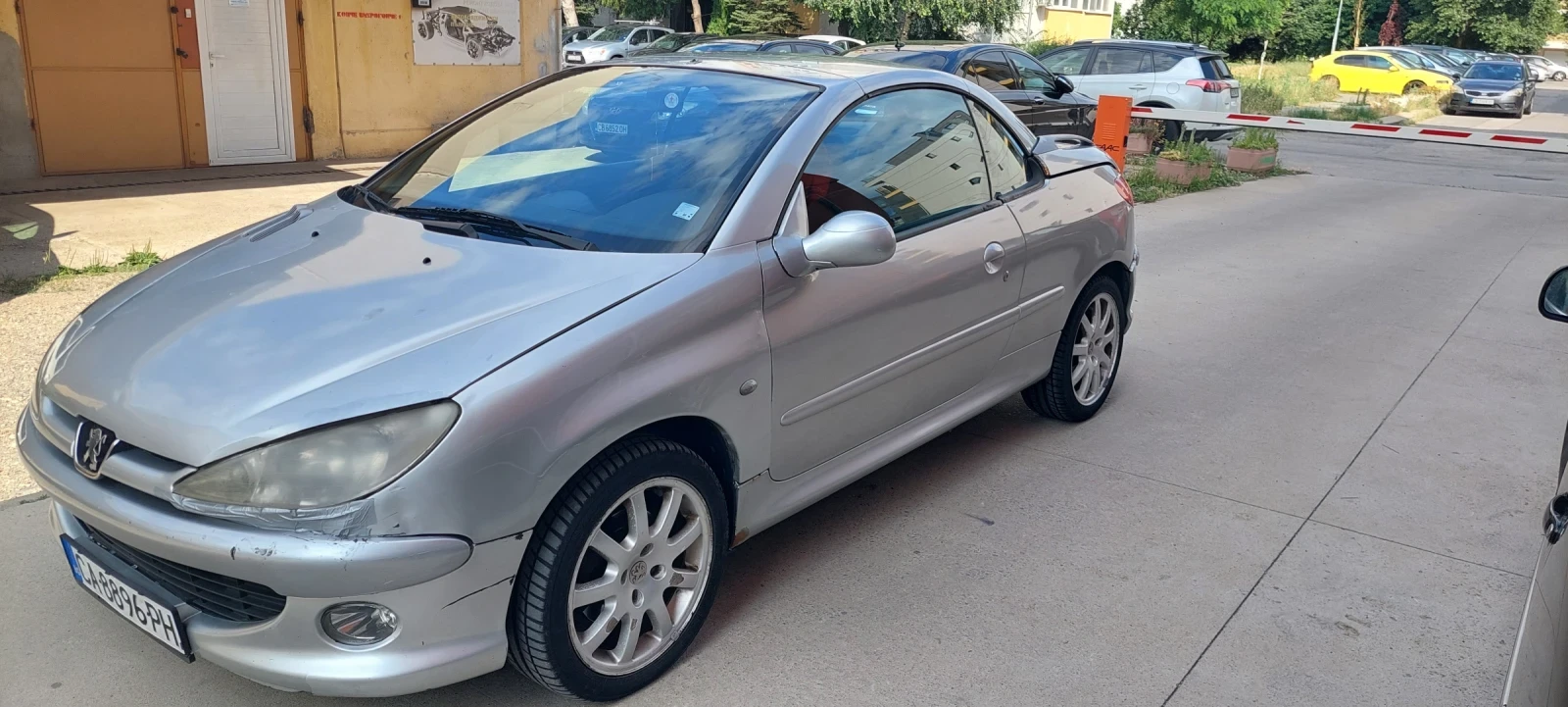 Peugeot 206 CC 2.0 136 коня бензин газ, снимка 2 - Автомобили и джипове - 55178122