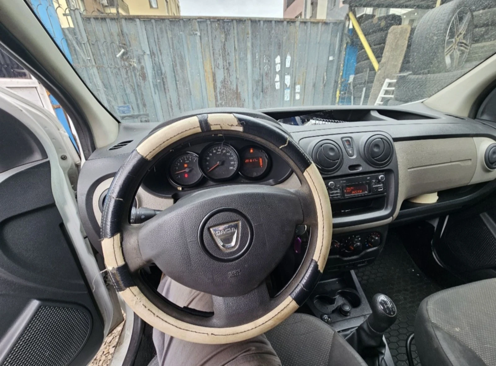 Dacia Dokker 1.6, снимка 7 - Автомобили и джипове - 55266568