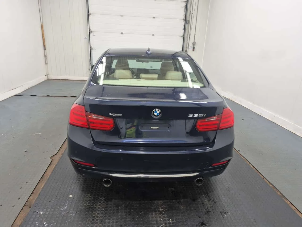 BMW 335 * xDrive * CARFAX * �������� ������� *  | Mobile.bg � ����������� 4