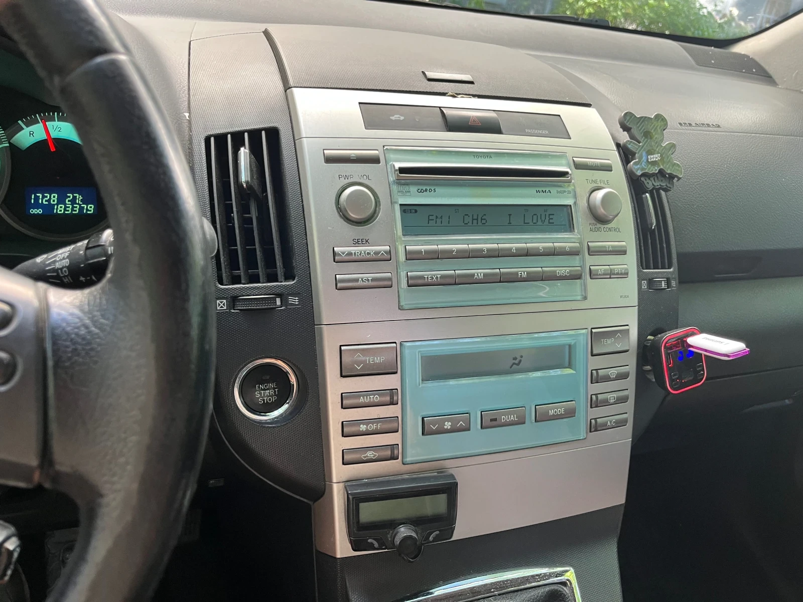 Toyota Corolla verso 2.2 d4d, снимка 10 - Автомобили и джипове - 55513030