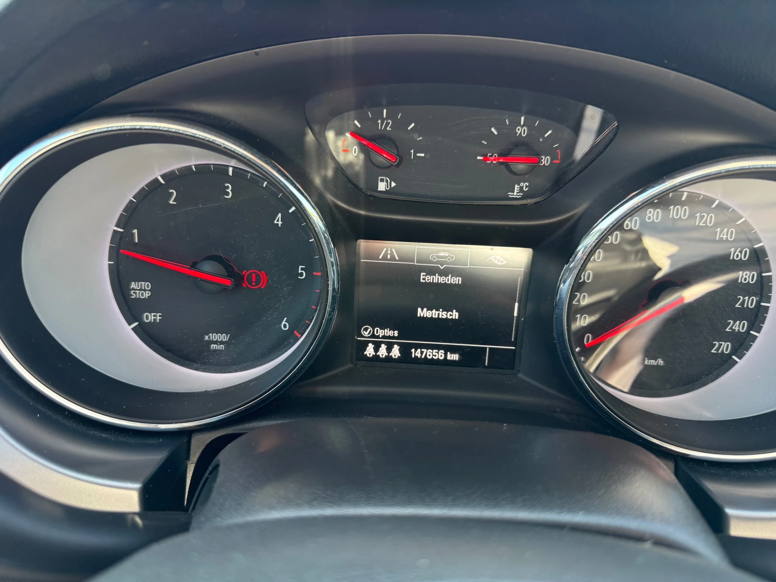 Opel Astra 1.6 CDTI EVRO 6, снимка 15 - Автомобили и джипове - 55553917