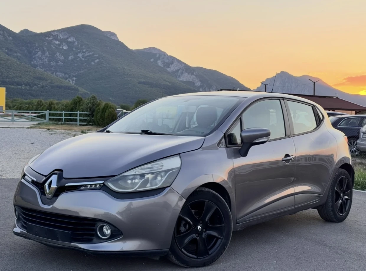 Renault Clio 1.2i, снимка 2 - Автомобили и джипове - 55590097