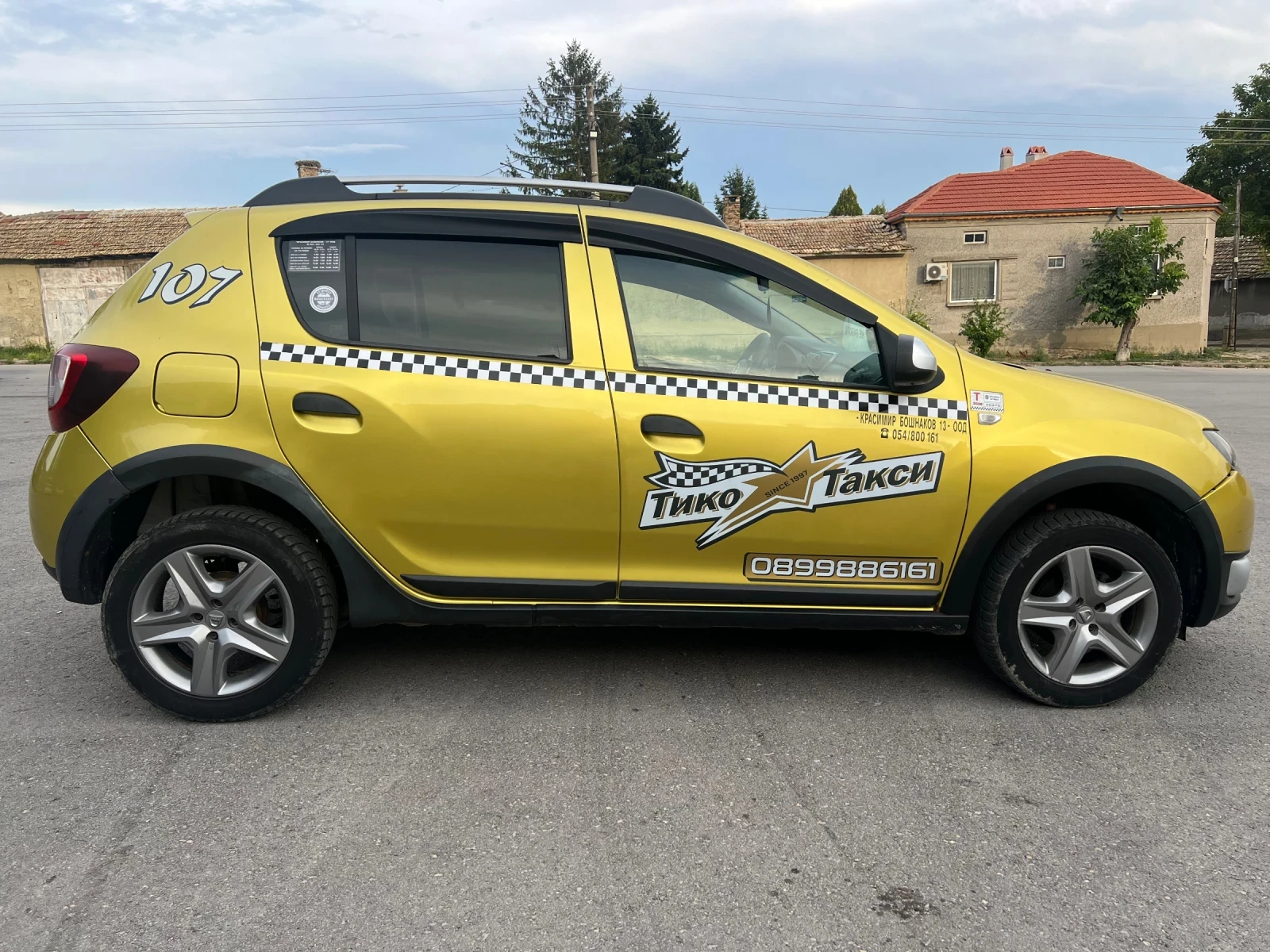 Dacia Sandero 9.0TCe* Stepway* 90hp* ГАЗ* КЛИМА* КОЖА, снимка 4 - Автомобили и джипове - 55943222
