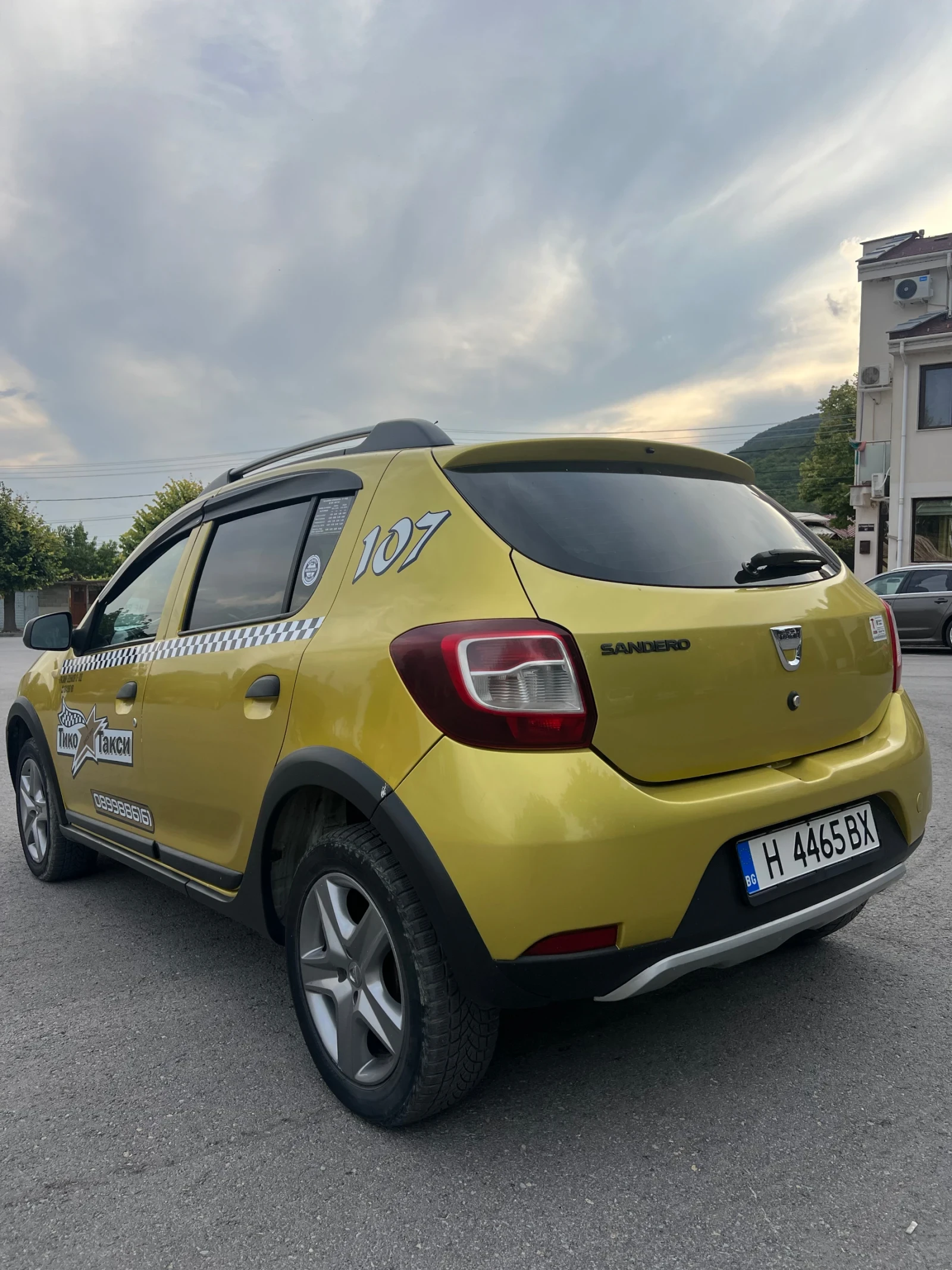 Dacia Sandero 9.0TCe* Stepway* 90hp* ГАЗ* КЛИМА* КОЖА, снимка 6 - Автомобили и джипове - 55943222