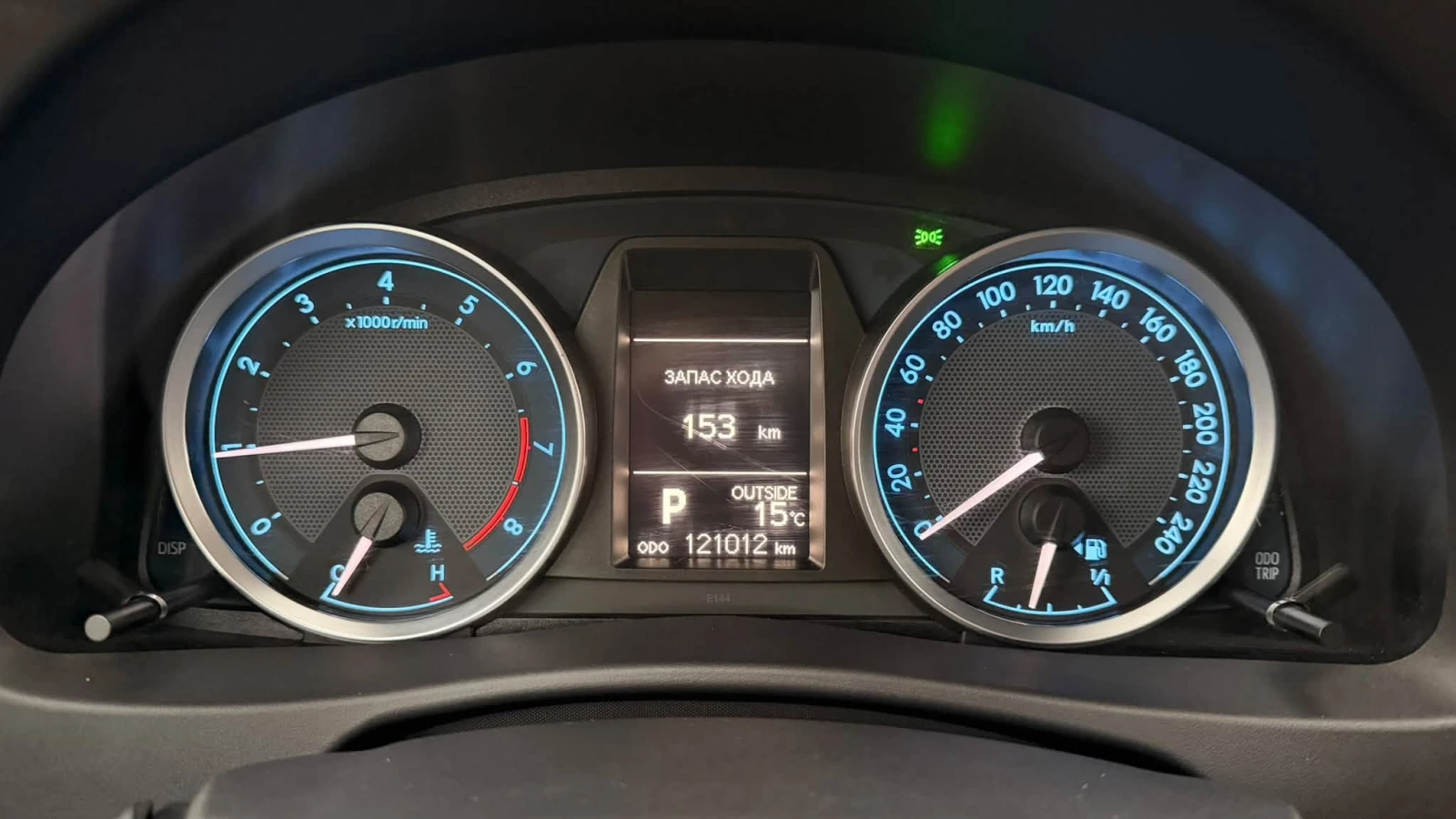 Toyota Auris 1.6 АВТОМАТИК, снимка 7 - Автомобили и джипове - 56659969