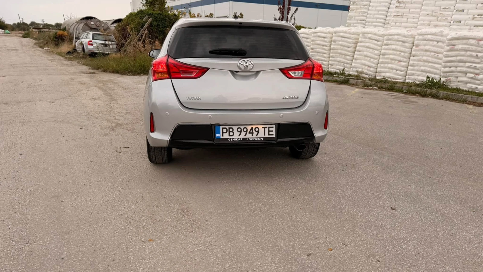Toyota Auris 1.6 АВТОМАТИК, снимка 4 - Автомобили и джипове - 56659969