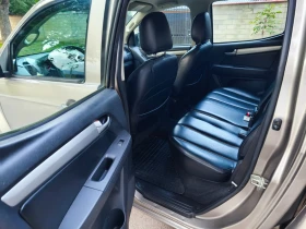 Toyota Hilux Isuzu D-Max, снимка 15
