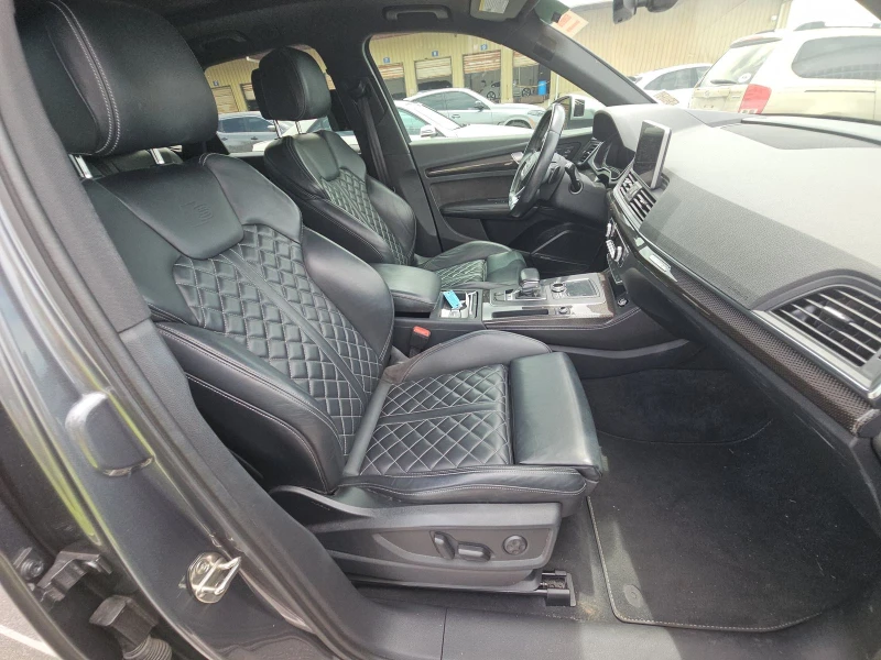 Audi SQ5 MATRIX* ДИГИТАЛНО* ТАБЛО* 360КАМЕРА* КЕЙЛЕС, снимка 11 - Автомобили и джипове - 52835620