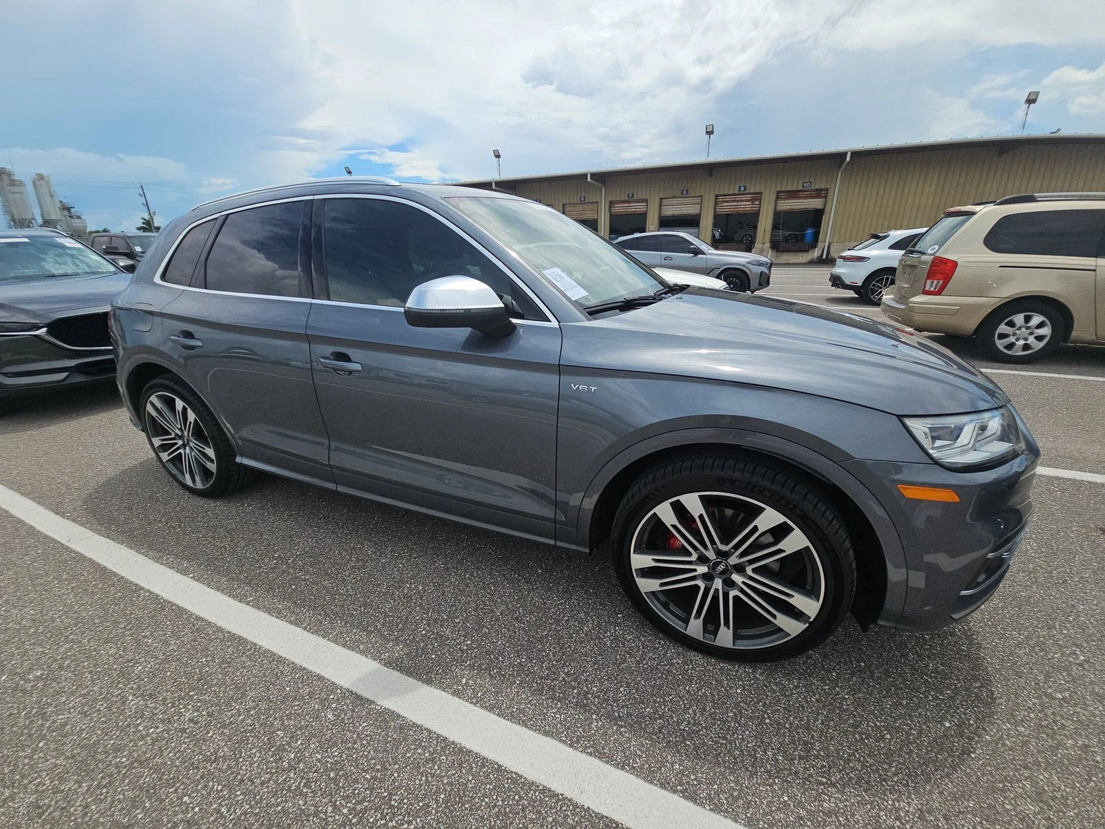 Audi SQ5 MATRIX* ДИГИТАЛНО* ТАБЛО* 360КАМЕРА* КЕЙЛЕС - изображение 3