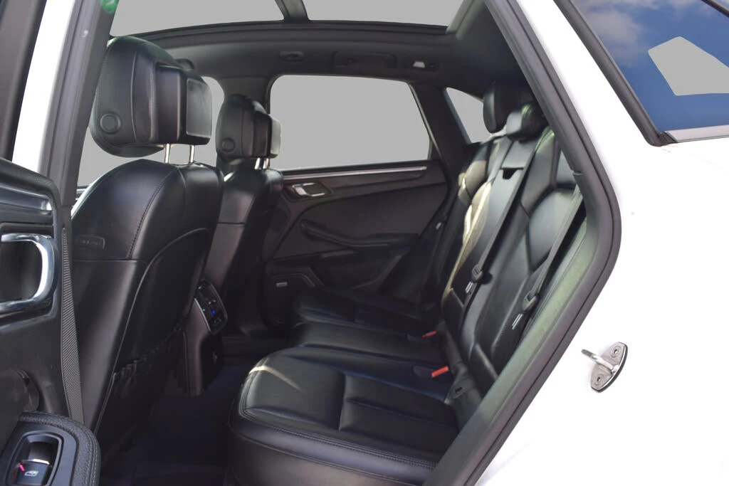 Porsche Macan, снимка 15 - Автомобили и джипове - 53819568