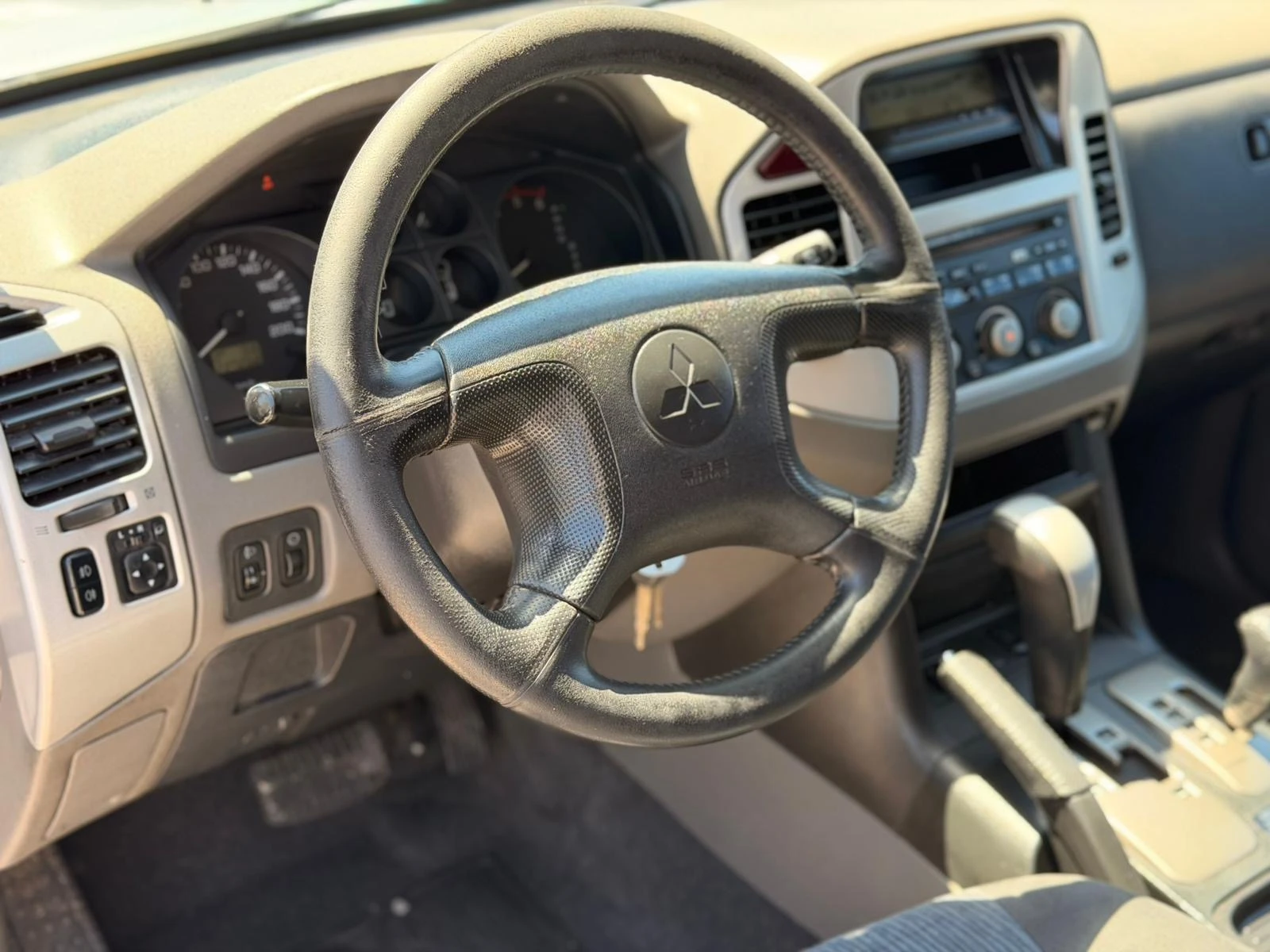 Mitsubishi Pajero 3.2DI-D 6+ 1, снимка 17 - Автомобили и джипове - 54333018