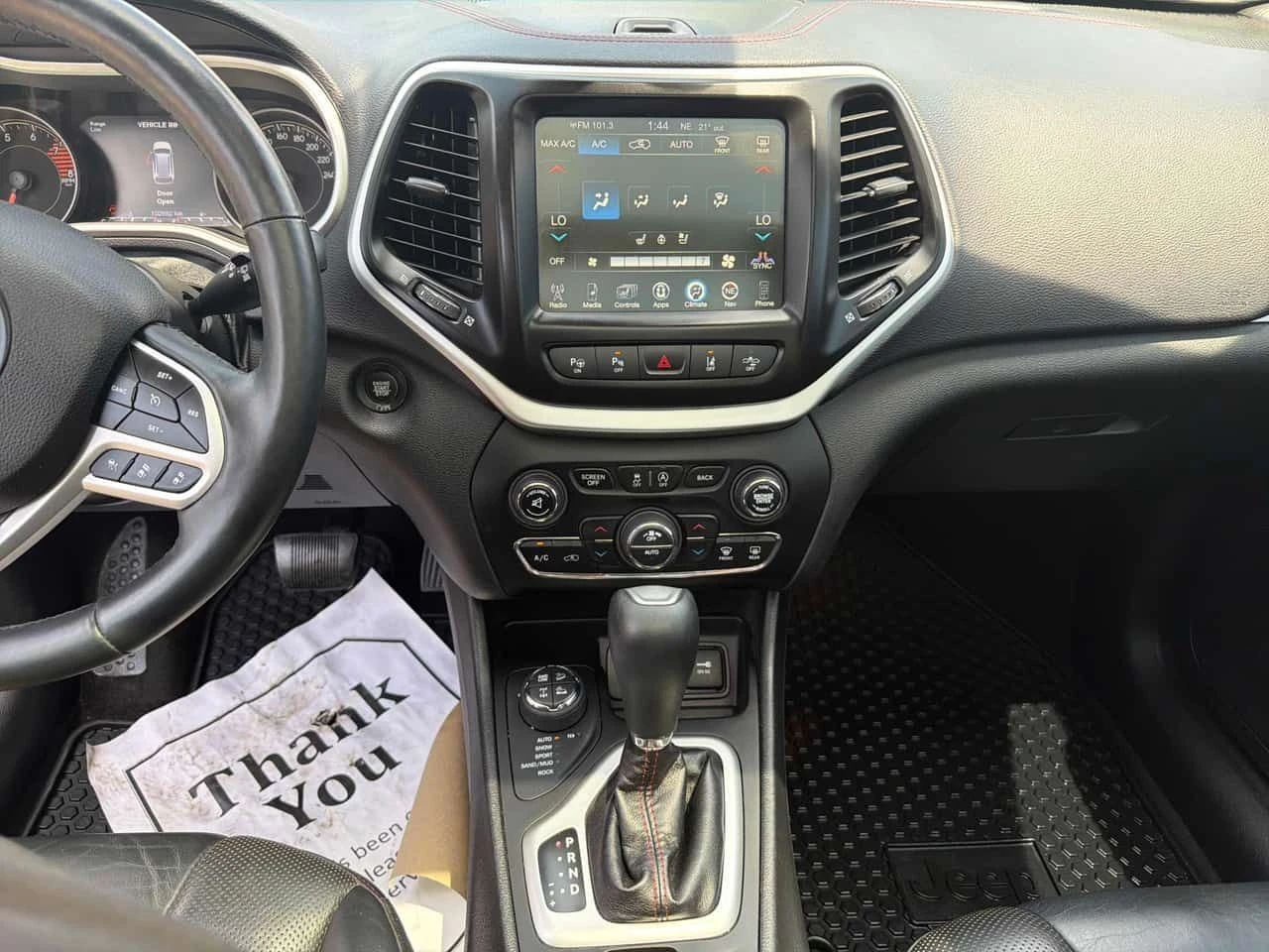 Jeep Cherokee Trailhawk Leather Plus/ВТОРИ ГУМИ, снимка 9 - Автомобили и джипове - 54765603