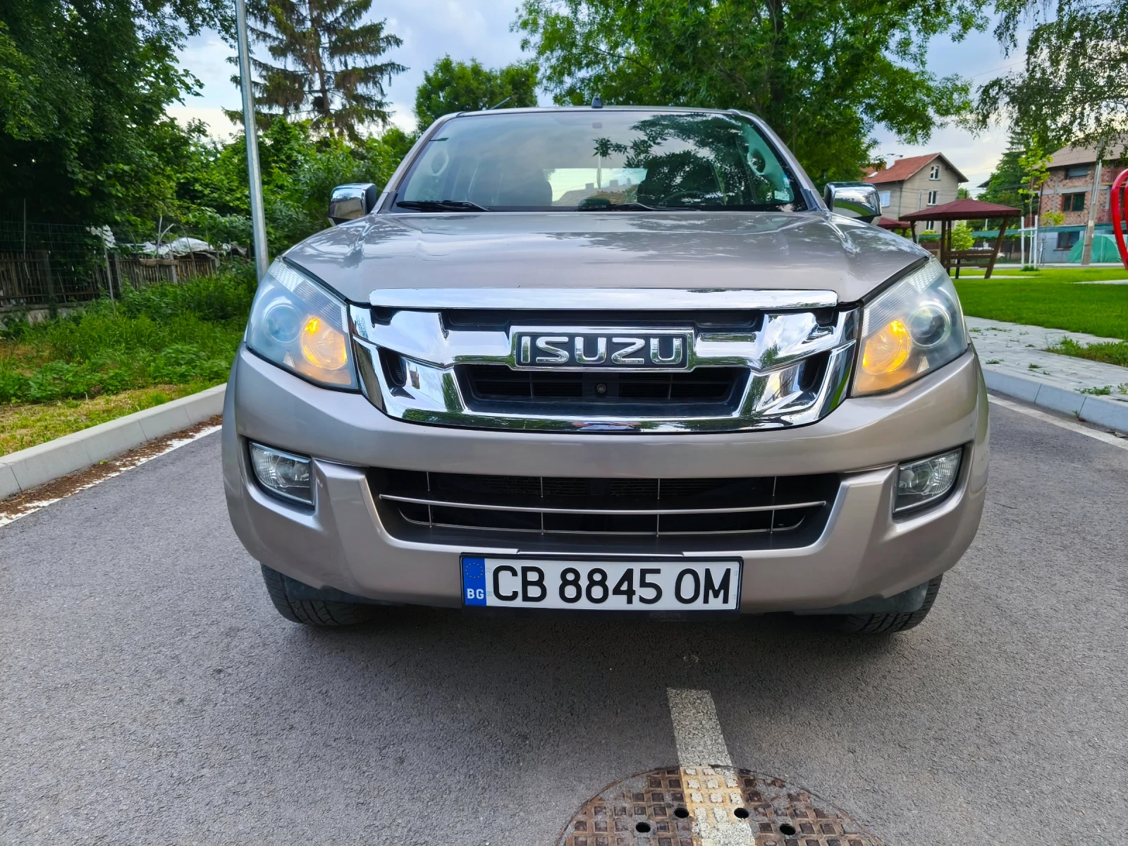 Toyota Hilux Isuzu D-Max, снимка 4 - Автомобили и джипове - 54795780