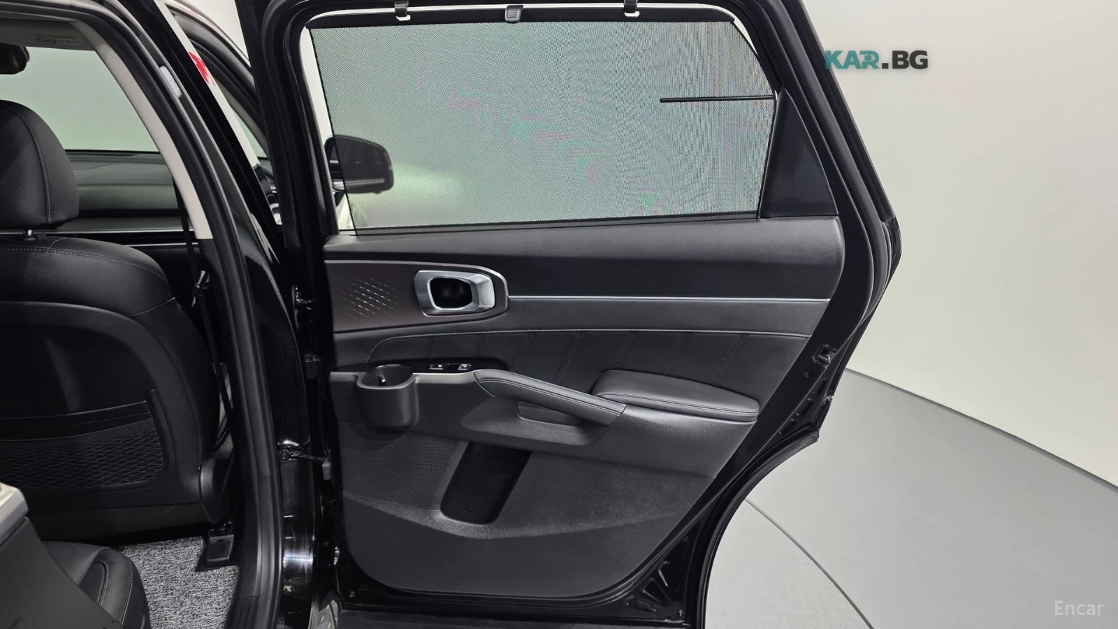 Kia Sorento * 2.2d* Noblesse* ПОДГРЕВ* ОБДУХВАНЕ* 360* HEAD-UP, снимка 16 - Автомобили и джипове - 54854675