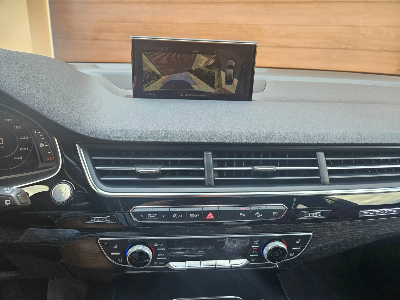 Audi Q7 3.0  PREMIUM PLUS, снимка 9 - Автомобили и джипове - 54923298