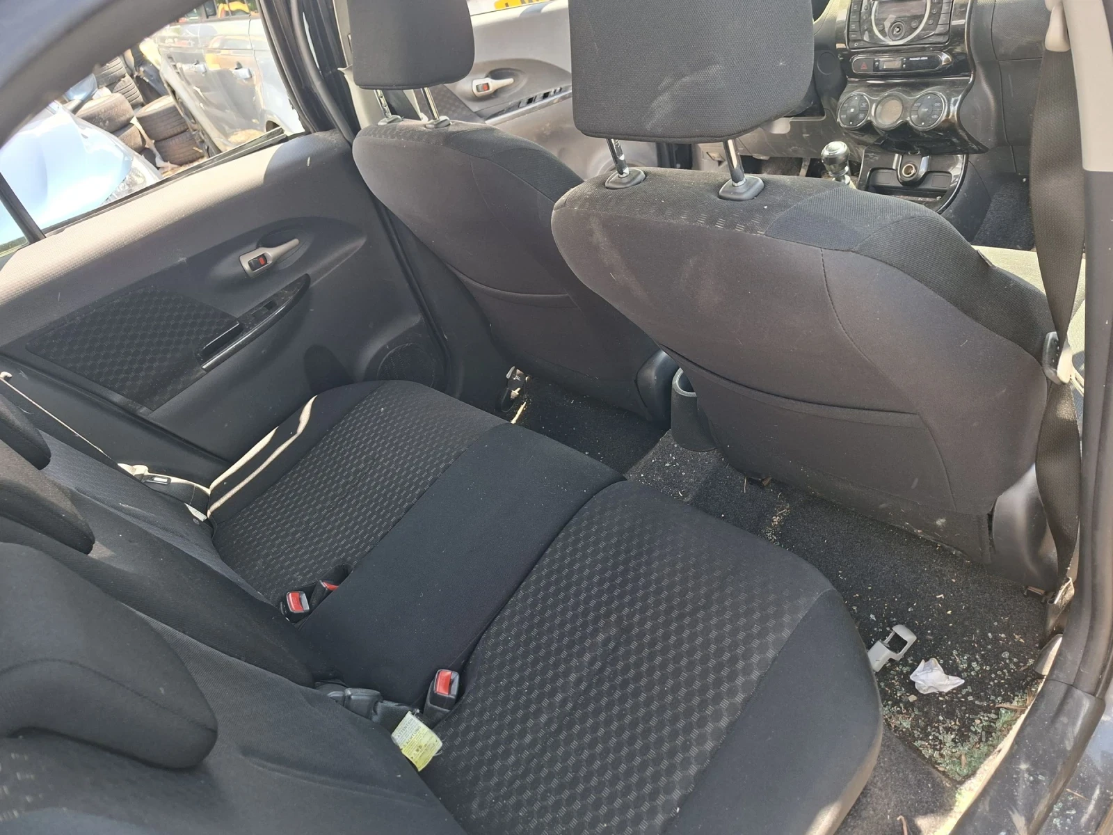 Toyota Urban Cruiser 1.4 d 83000km, снимка 7 - Автомобили и джипове - 54982741