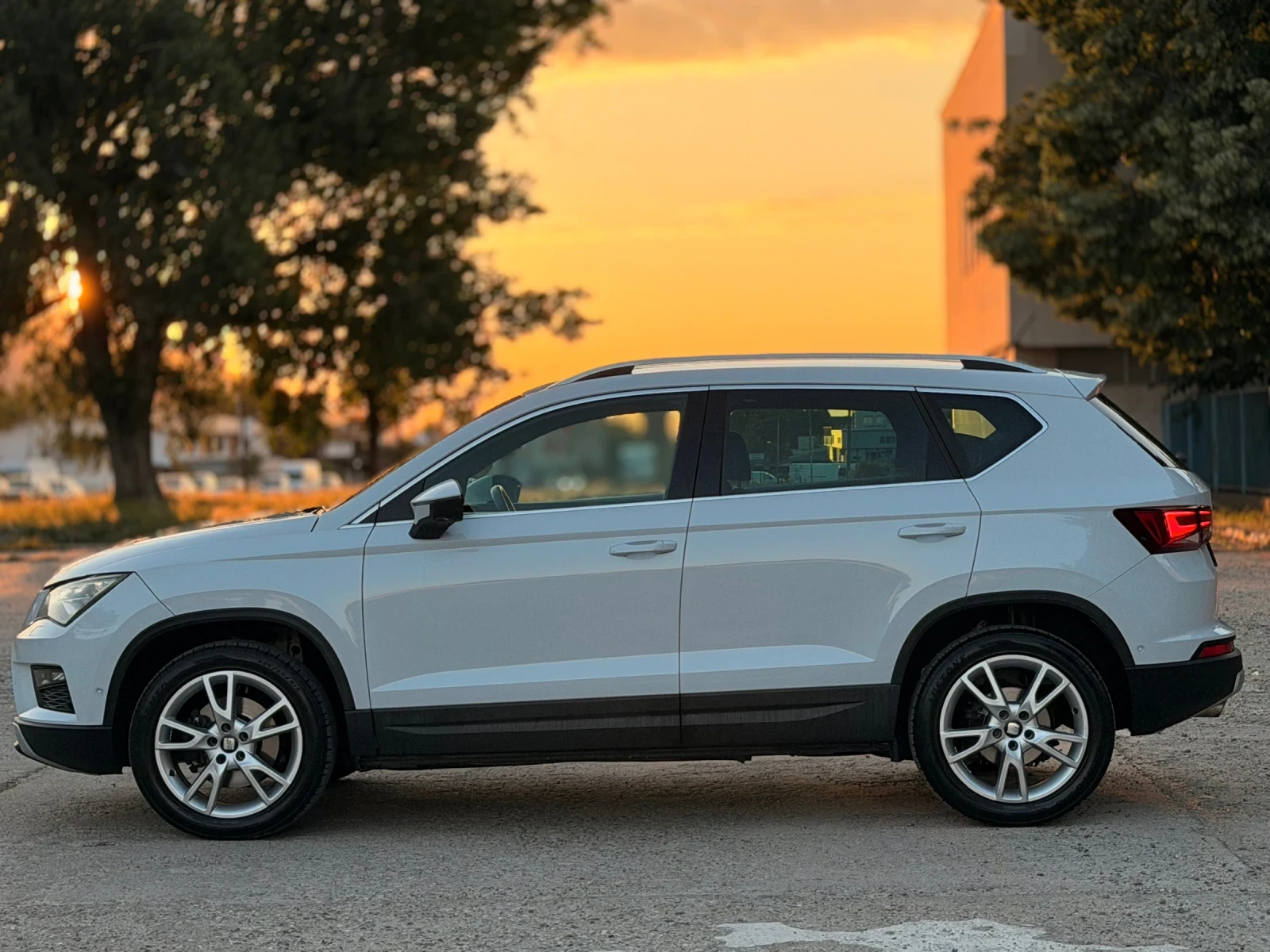 Seat Ateca 2.0TDI/4x4/����/CARPLAY | Mobile.bg � ����������� 2