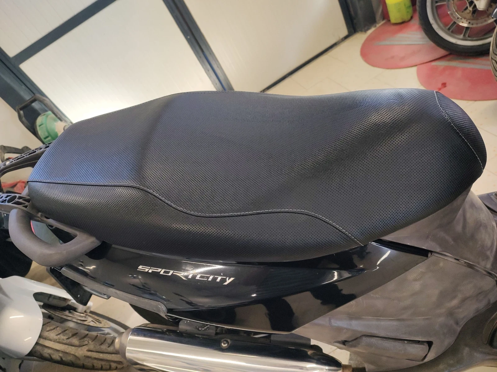 Aprilia 125 SportCity - изображение 6