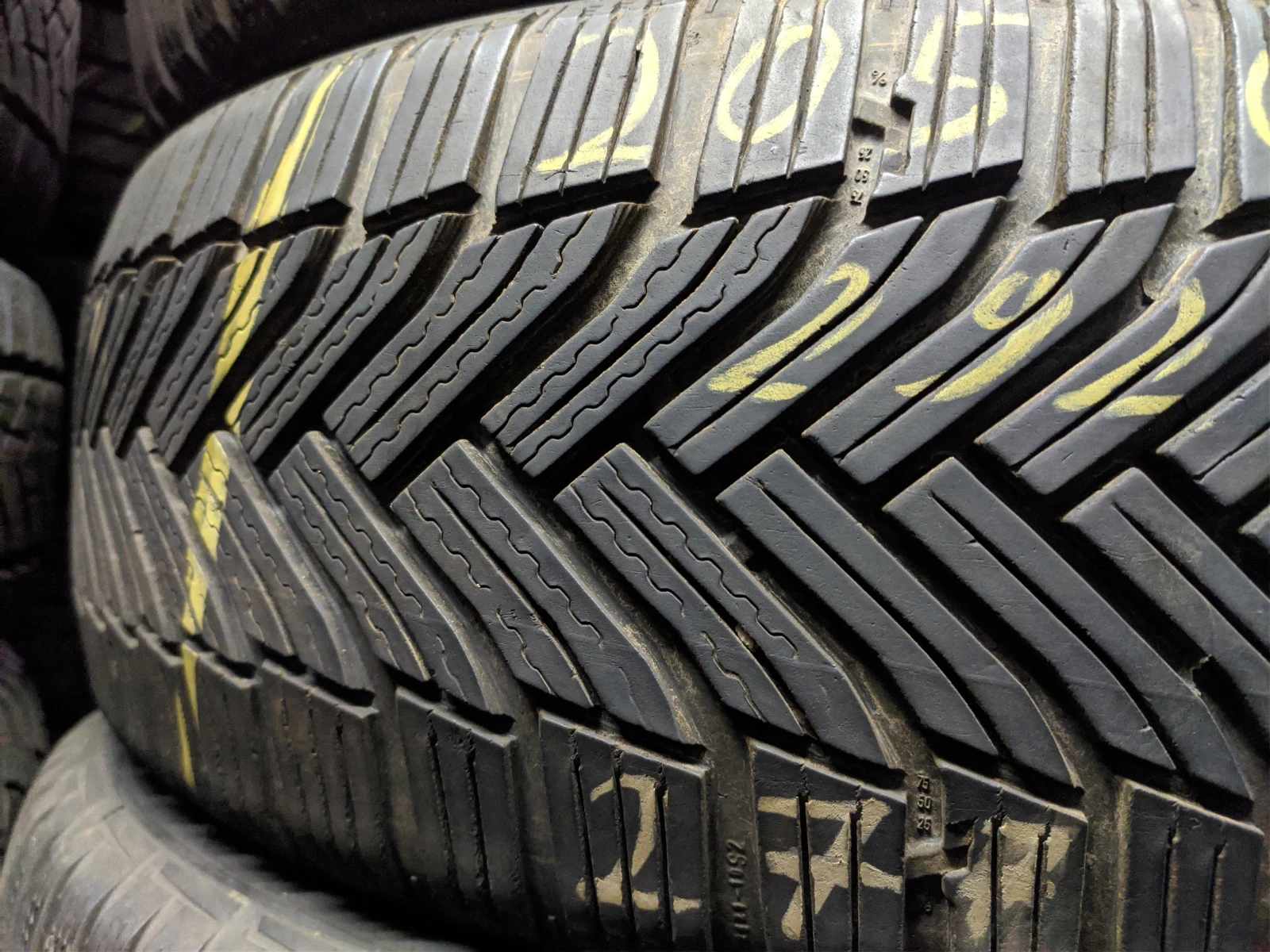  205/60R16 | Mobile.bg   4