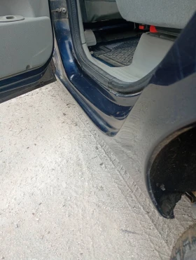 Renault Scenic 2.0, снимка 16