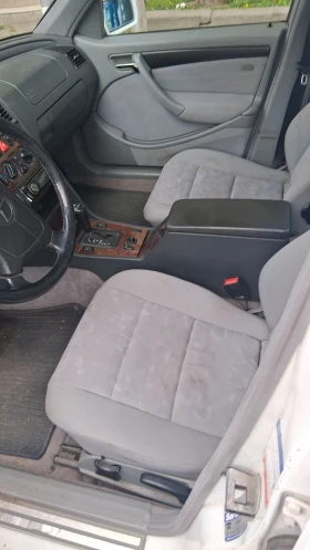 Mercedes-Benz C 220, снимка 4