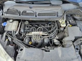 Ford C-max 2.0i-145кс= ГАЗ= TITANIUM= АВТОПИЛОТ, снимка 16