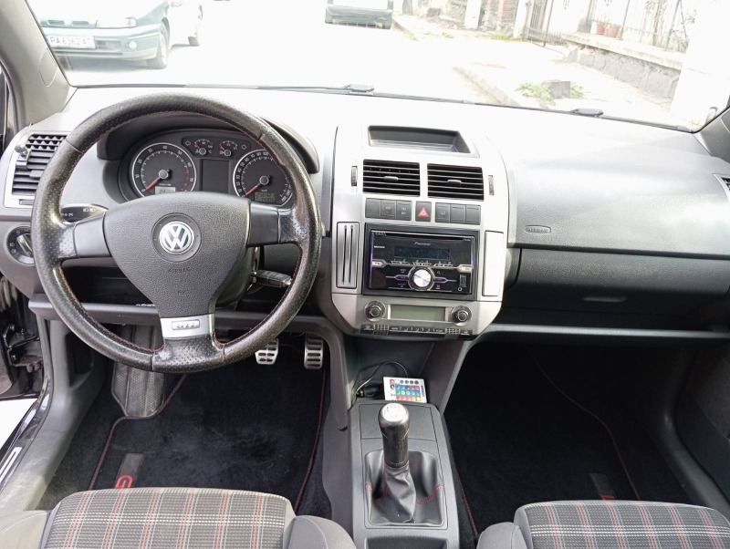 VW Polo 1.8Т , снимка 9 - Автомобили и джипове - 46454490