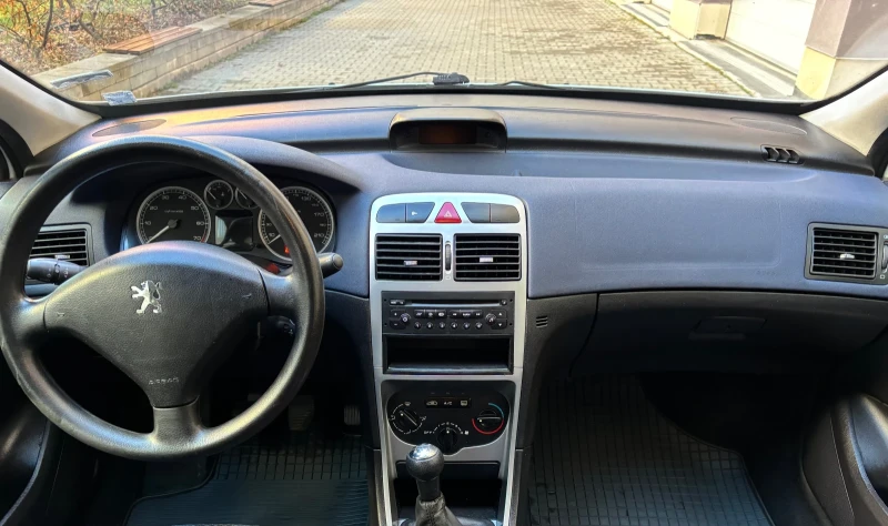 Peugeot 307 1, 4 , снимка 8 - Автомобили и джипове - 48375603