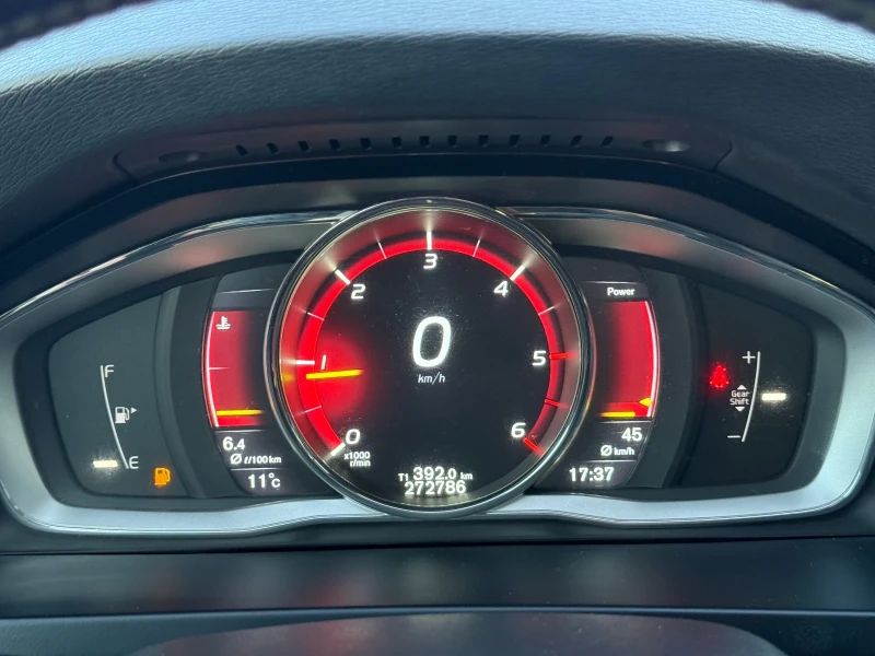 Volvo V60 2.0d D3 R-DESIGN 100%KM, снимка 9 - Автомобили и джипове - 52328449