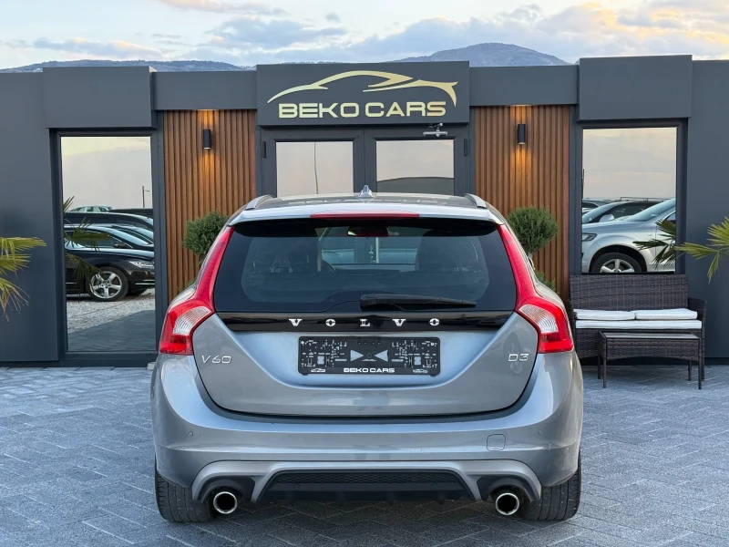 Volvo V60 2.0d D3 R-DESIGN 100%KM, снимка 6 - Автомобили и джипове - 52328449