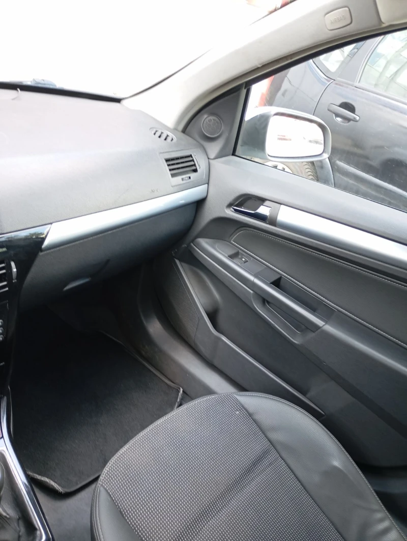 Opel Astra H 1.7 CDTI, снимка 10 - Автомобили и джипове - 52457299
