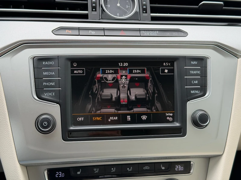 VW Passat VW Passat Var. Comfortline 2.0TDI SCR BMT, снимка 14 - Автомобили и джипове - 53107450