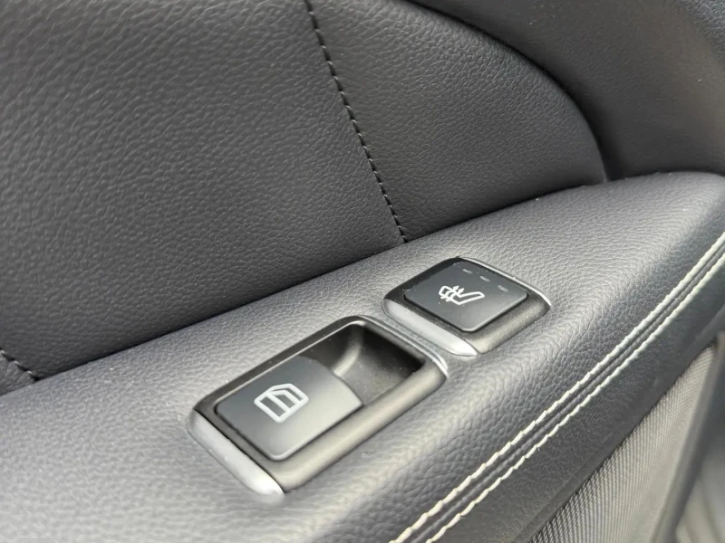 Mercedes-Benz CLS 550 4-matic* AMG* Масажи* Keyless, снимка 10 - Автомобили и джипове - 52317922