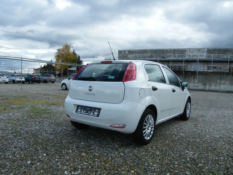 Fiat Punto 1.2i EURO 6B, снимка 4 - Автомобили и джипове - 52392354