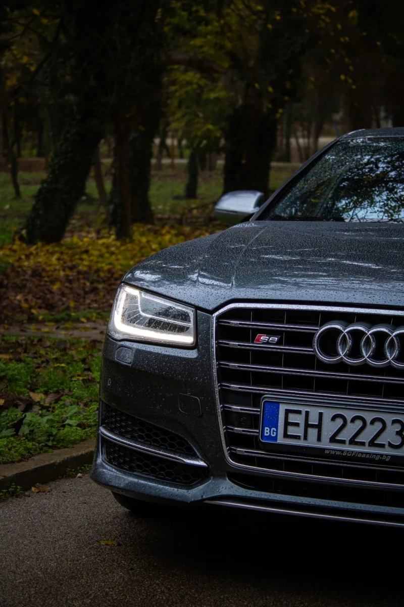 Audi S8 Продавам Audi S8  , снимка 7 - Автомобили и джипове - 52939689