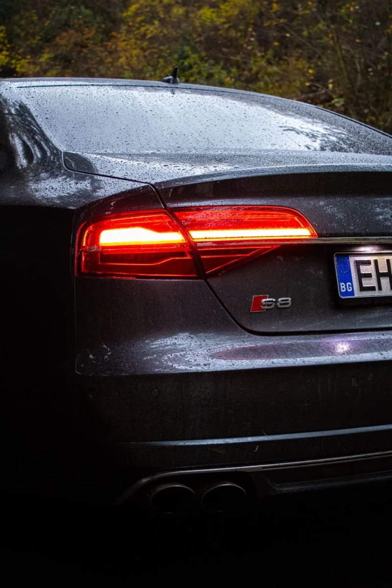Audi S8 Продавам Audi S8  , снимка 6 - Автомобили и джипове - 52939689