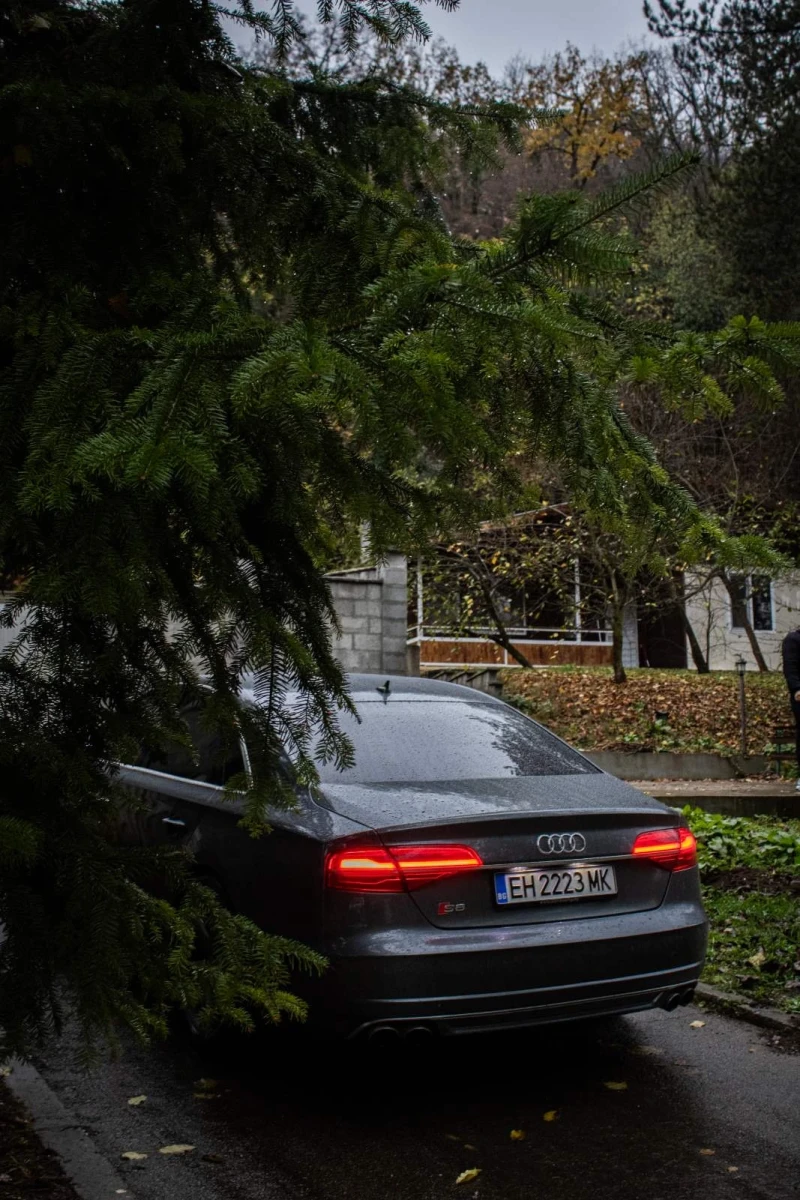 Audi S8 Продавам Audi S8  , снимка 4 - Автомобили и джипове - 52939689
