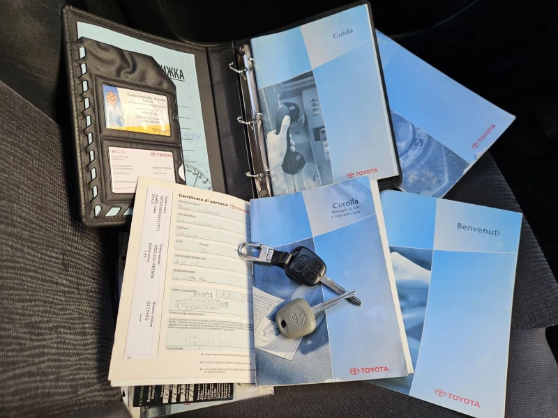 Toyota Corolla 1.6 VVTI 110кс Автомат, снимка 16 - Автомобили и джипове - 52971339